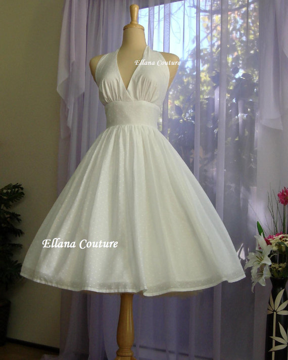 Hochzeit - Shirley - Swiss Dot Cotton Wedding Dress. Vintage Inspired Design.