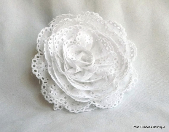 Hochzeit - White flower hair clip, White Eyelet flower headband, Flower girls hair accessory, Weddings, Easter, Pageant