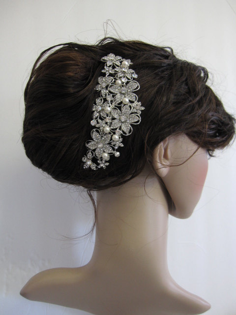 Hochzeit - bridal hair comb,bridal accessory,bridal hair,wedding jewelry,wedding hair comb,bridal headpiece,pearl wedding comb,rhinestone bridal comb
