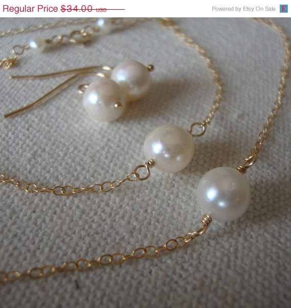 Свадьба - WEEKEND SALE Akoya Pearl Set-Necklace, Bracelet & Matching earrings on Gold Filled Bridal Set, Wedding Jewelry