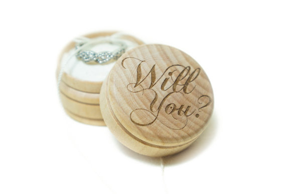 زفاف - Ring boxes as seen in Martha Stewart Weddings Proposal box ring bearer box