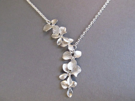 زفاف - Flower Necklace, Silver Asymmetric Orchid Lariat, Bridesmaid Necklace, Wedding Jewelry, Bridal Jewelry
