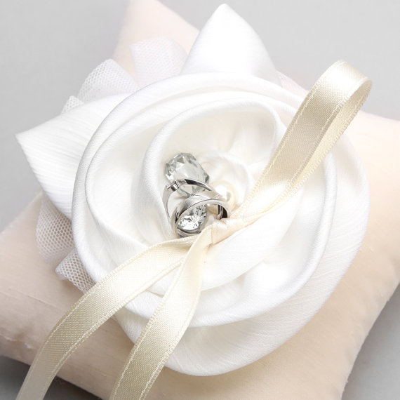Wedding ring pillow designs