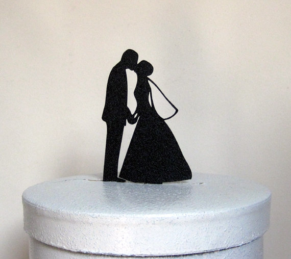 Hochzeit - Wedding Cake Topper - Bride and Groom Wedding silhouette