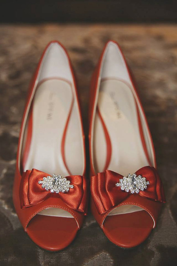 Wedding - Burnt Orange/ Rust Orange Bow Shoe Clips w/ Sparkly Rhinestone, Weddings, Bridal Shoe Clips, Set of 2 (1 pair), Made in USA
