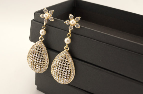 Mariage - Gold dangle earrings-Gold bridal earrings-Gold art deco rhinestone crystal earrings - Wedding jewelry-Vintage inspired-Swarovski earrings