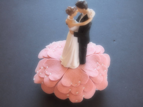 Wedding - Wedding Cake Topper Apricot Bride and Groom