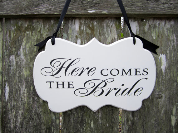 Mariage - Ready to Ship "Here Comes the Bride" Wedding Sign, Painted Wooden Cottage Chic Flower Girl / Ring Bearer Sign
