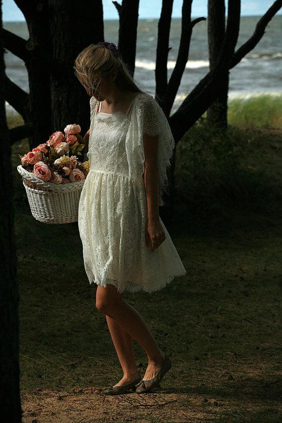 زفاف - White delicate lace short, knee length ethnic wedding dress with square neck and sleeves
