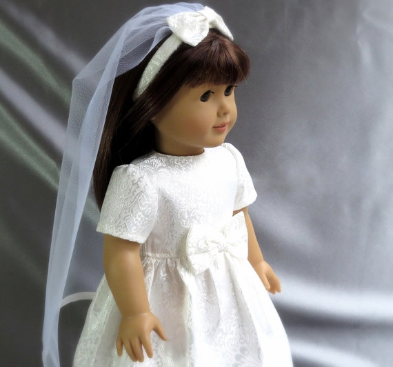 Mariage - American Girl First Communion Dress and Veil , 18 inch Doll Clothes Flower Girl Dress, Wedding Gown
