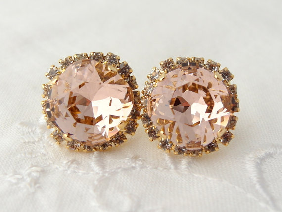 Hochzeit - Blush Pink Swarovski stud earrings, Bridal earrings, Bridesmaid jewelry, Vintage rose, Crystal stud earrings, Pink rhinestone stud earrings
