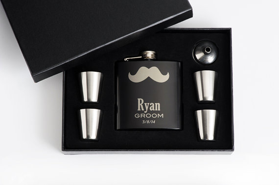 زفاف - 2, Personalized Groomsmen Gift, Engraved Flask Set, Stainless Steel Flask, Personalized Best Man Gift, 2 Flask Sets