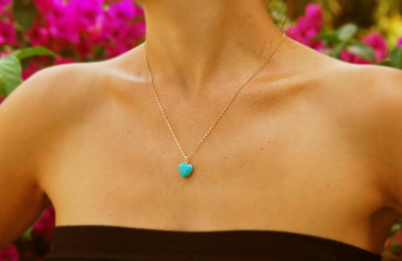 زفاف - VALENTINES DAY Turquoise necklace, gold necklace, Heart necklace, bridesmaid necklace, turquoise pendant, heart pendant, bridesmaid gift