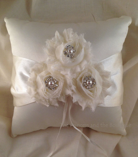 Wedding - Ring bearer pillow with crystal gem and pearls