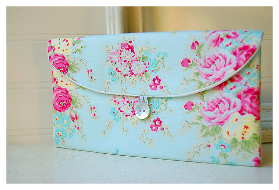 زفاف - Bridesmaid gift Clutch purse shabby chic purse pink rose robin egg blue Bridal Wedding Shabby bag Gift for her cosmetic bag Gift Under 25
