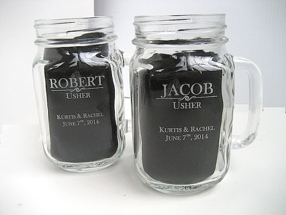 Hochzeit - Engraved Mason Jar with Handle - Engraved Wedding Glasses - Personalized Groomsmen- Wedding Party Gift - Wedding Favor - Drinking Jars