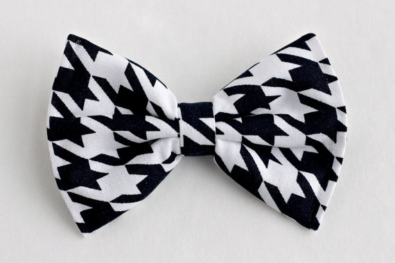Mariage - Boys Bow Tie Black White Geometric, Newborn, Baby, Child, Little Boy, Great for Special Occasion Wedding or Photo Prop