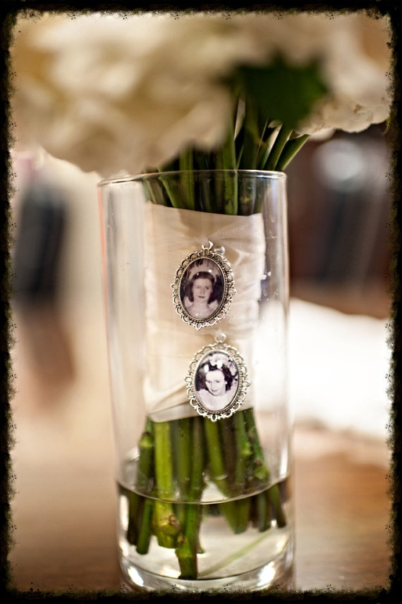 Hochzeit - 2 COMPLETE KITS to Make your own Wedding Bouquet Charms -for Family photos and Initials (Includes everything you need)