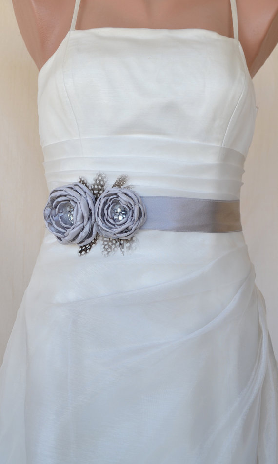 زفاف - Handcraft Grey Two Flowers With Feathers Wedding Bridal Sash Belt