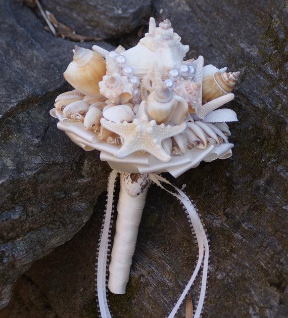 Hochzeit - Bridesmaid Seashell Bouquet / Beach Bouquet