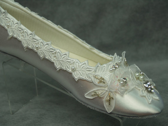 زفاف - Wedding flat shoes adorned with USA Lace pearls and crystals