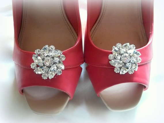 Hochzeit - Wedding Shoe Clips large Clear Rhinestone Shoe Clips Bridal Wedding Silver Shoe Clips for Shoes - set of 2 -