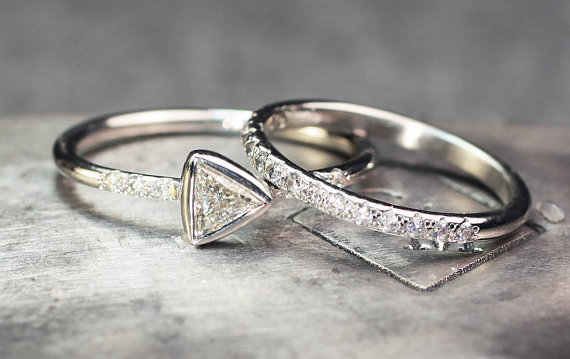 زفاف - Valentine's Day SALE - White Trillion Diamond Ring in White Gold and 16 Pave Band Set- Engagement Ring Set- Wedding Ring Set