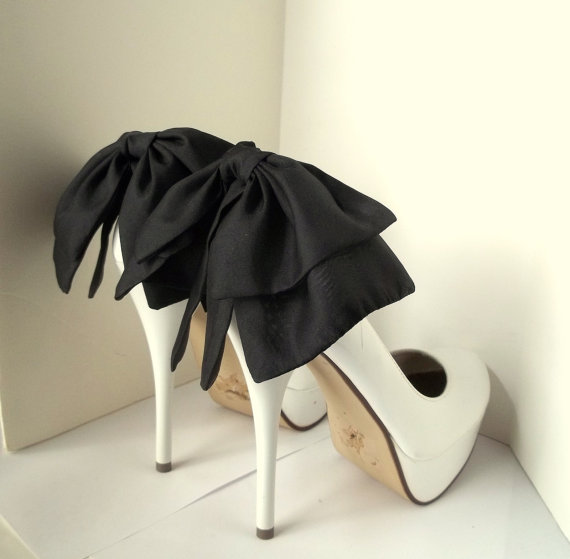 زفاف - Oversized Bow Shoe Clips - set of 2 - Bridal Wedding Shoe Clips, large double bows, champagne, white, ivory, plum, black