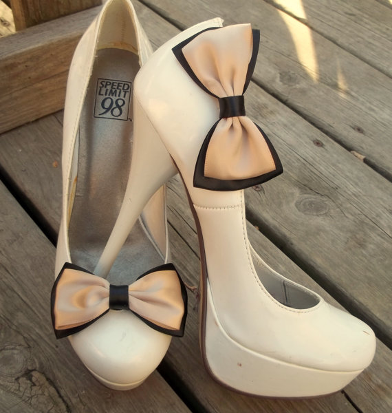 Свадьба - Satin Bridal Shoe Clips - MANY COLORS AVAILABLE double satin bows, womens, girls, wedding prom