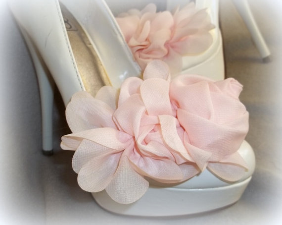زفاف - Shoe Clips - Pink Chiffon flowers- set of 2- womens shoe clips, bridal, wedding, flowergirl, accessory