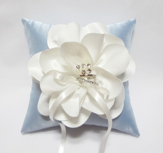 Mariage - Wedding ring pillow - Blue ring pillow, white ring pillow, blue weddings,