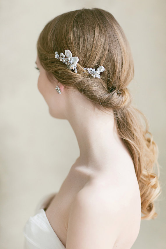 Свадьба - Pearl Wedding Hair Accessories, Set of Wedding Hair Comb and Pin , Bridal Headpiece , Freshwater Pearl Hairpiece, Opal Accessory