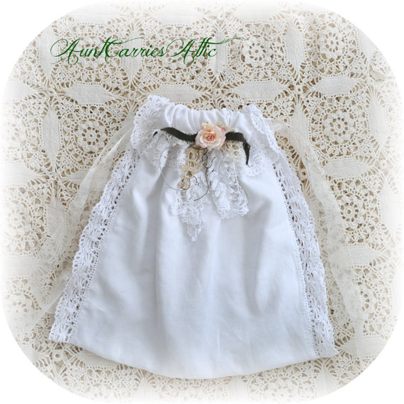 Mariage - Heirloom Bridal Bag Baby Christening Communion Keepsake Shoe Bag Lingerie Laundry