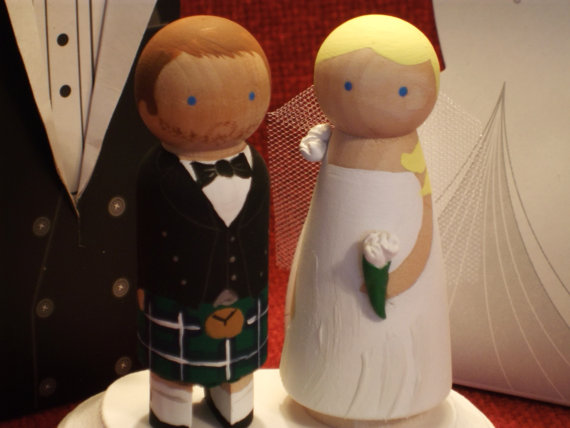 Свадьба - Kilt Wedding Cake Topper- Wooden Wedding Cake Topper-Uniquely Customize