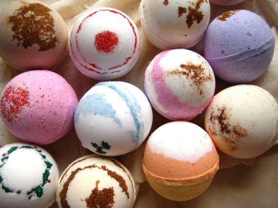 Hochzeit - Little Luxuries: How To Make The Perfect Bath Bomb