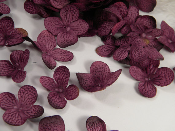 زفاف - Silk Flowers Purple Eggplant Hydrangea Blossoms / Flowers crafting scrapbooking / bridal bouquet supply headband hairbow flowers  set of 50