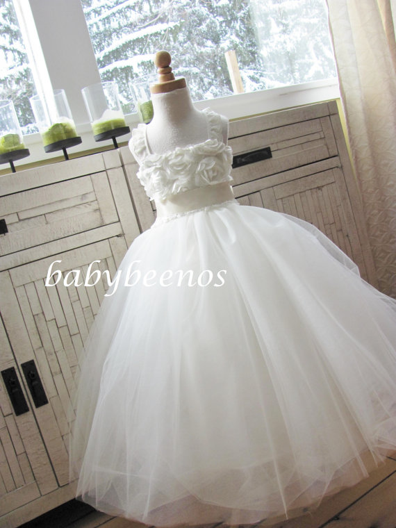 زفاف - Flower Girl Dress -  Rosette Tulle Dress - Ashleigh - Made to Order Girls Sizes - Girls Sizes - 12m, 18m, 2t, 3t, 4t