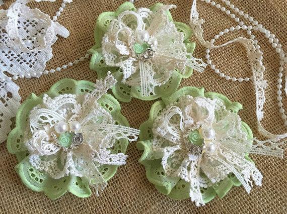 Hochzeit - 3 shabby chic lace and fabric handmade flowers green and ivory colors.