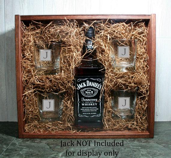 زفاف - Wood Box Gift Set  - Birch Wood Box with Set of 4 Personalized 9.25 oz Rock Glasses - Christmas / Groomsmen Gifts