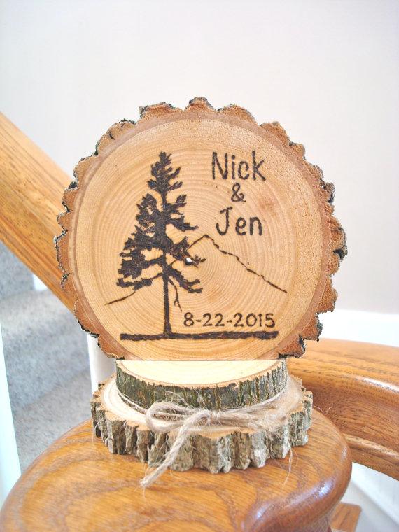 Mariage - Rustic Wedding Cake Topper Personalized Wilderness Wood Burned