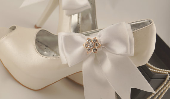 Mariage - Rose gold bridal shoıe clips-Vintage inspired art deco rhinestone bow shoe clips-Vintage wedding - Bridal shoe clips -Wedding accesories