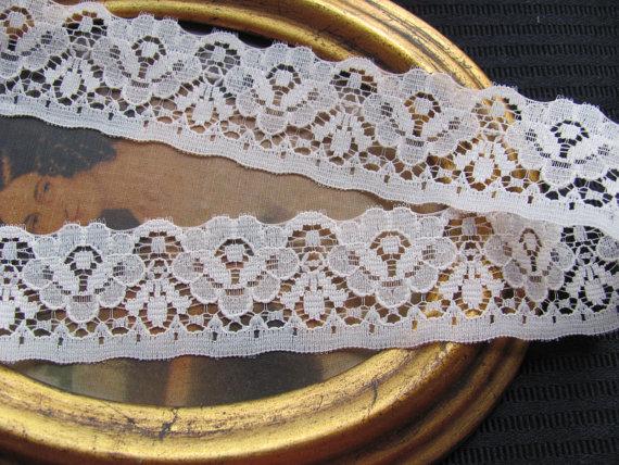 Wedding - Vintage Pale Peach Floral Lingerie Lace  - 1.25 Inches Wide - 2 Yards Length 19K