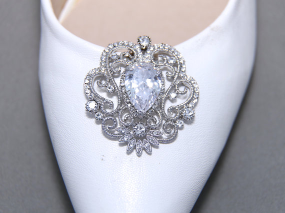Mariage - A Pair of Vintage Style Shoes Clip, Rhinestone Crystal Shoe Clips, Wedding Bridal Shoe Clips, Dance Shoe Clips, Flower Girl Shoe Clips