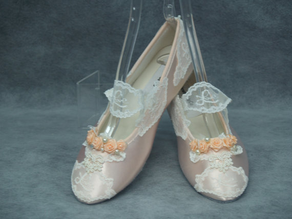 Mariage - Bridal Ivory Victorian Flats  - Wedding PEACH shoes - LOVE LACE flat shoes