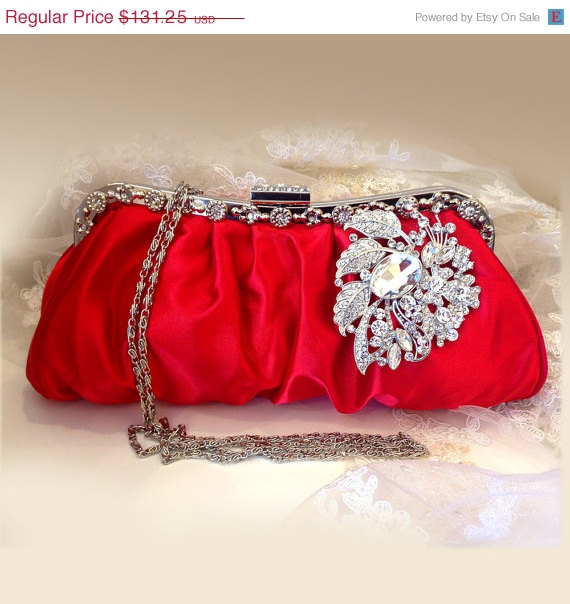 Hochzeit - Bridal clutch, wedding clutch, Crystal clutch, vintage inspired evening bag, Red clutch, bridal bag, bridesmaid bag, bridesmaid clutch