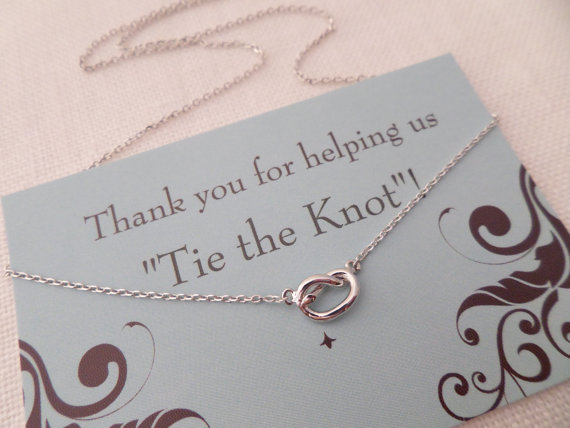 زفاف - Silver Love Knot necklace..Tie the Knot necklace....dainty, everyday, simple, birthday,  wedding, bridesmaid jewelry