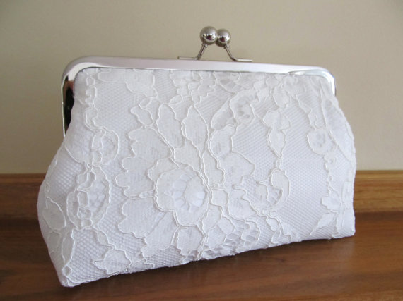Свадьба - Silk And French Chantilly Lace Ivory Clutch,Bridal Accessories,Wedding Clutch,Bridal Clutch,Bags And Purses,Something Blue