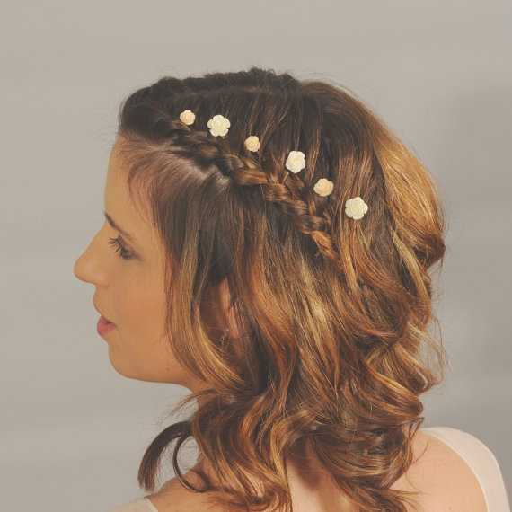 Свадьба - Ivory flower hairpins. Small wedding hair flowers. Bridal hair accessories. Hair flower pins. Pretty. Dainty.