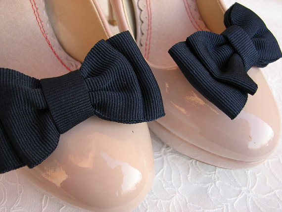 Свадьба - Navy blue shoe clips Something blue Navy shoe clips Navy blue bridesmaids gift Navy blue bridal Navy blue wedding Wedding shoes Navy bridal