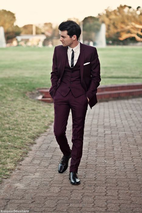 Hochzeit - Wedding Trends: Colored Suits